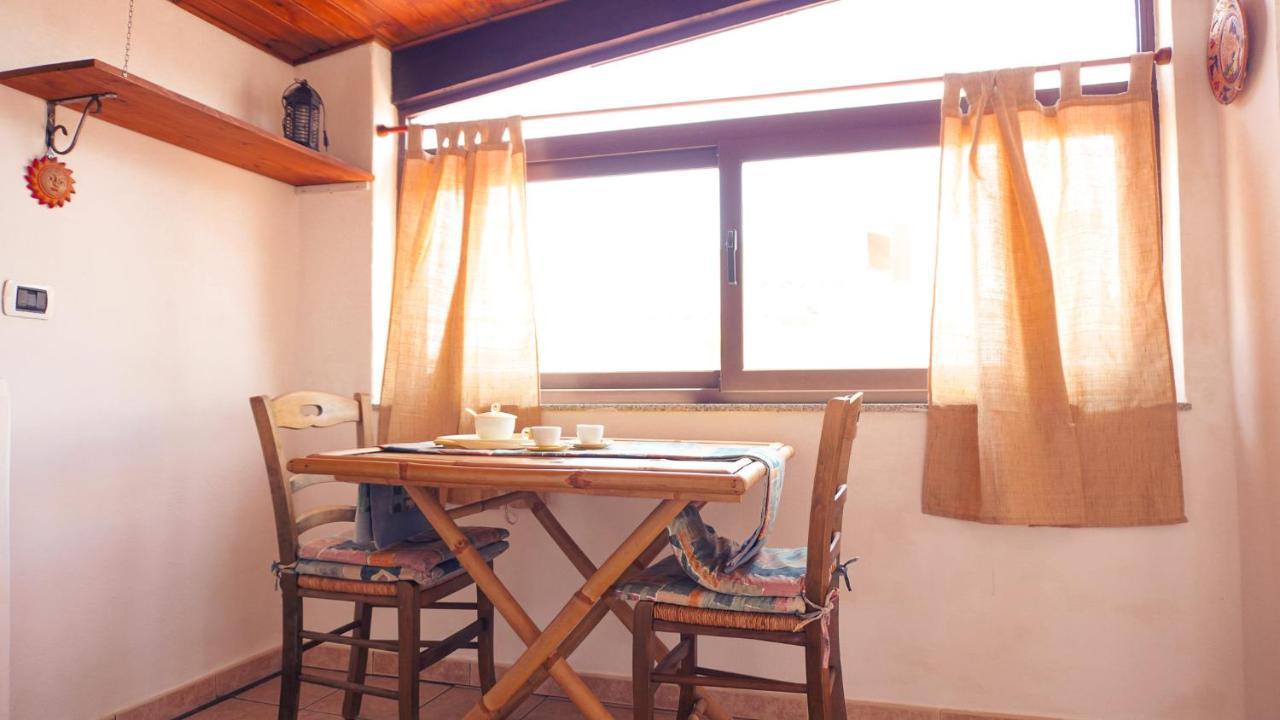 Pm 12 Via Achille Grandi Guest House Alghero Kültér fotó